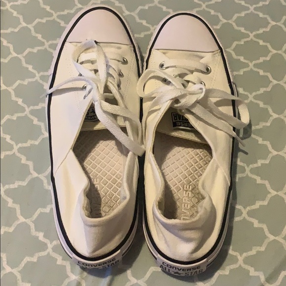 White converse - Picture 2 of 5